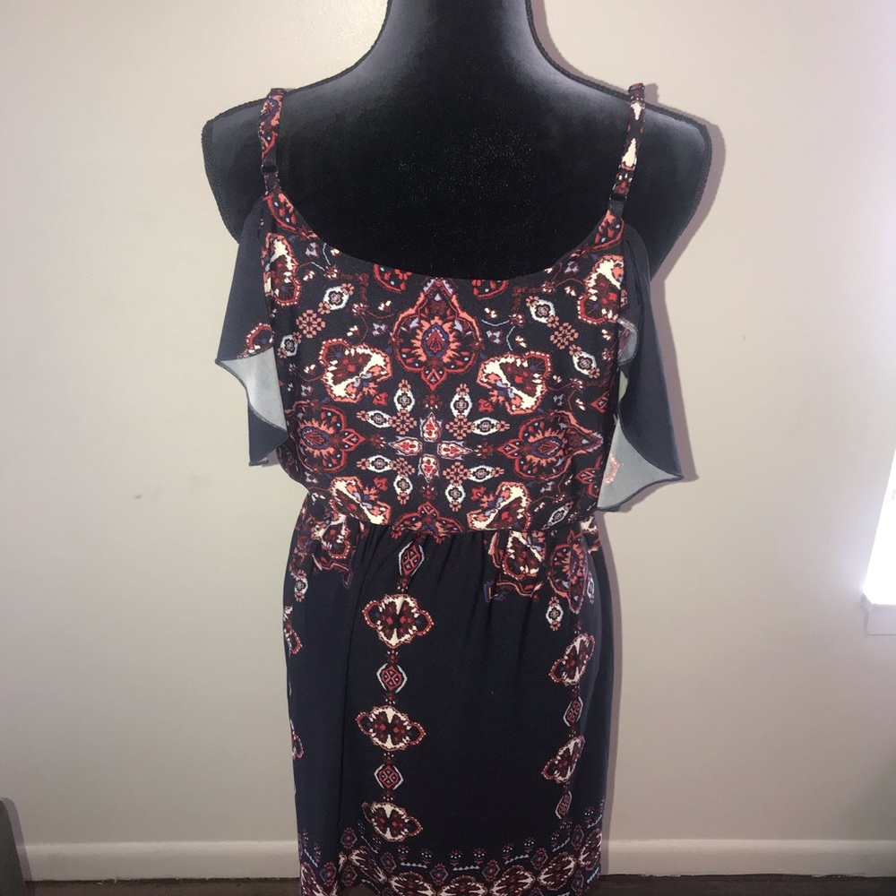 Dress - Picture 3 of 4